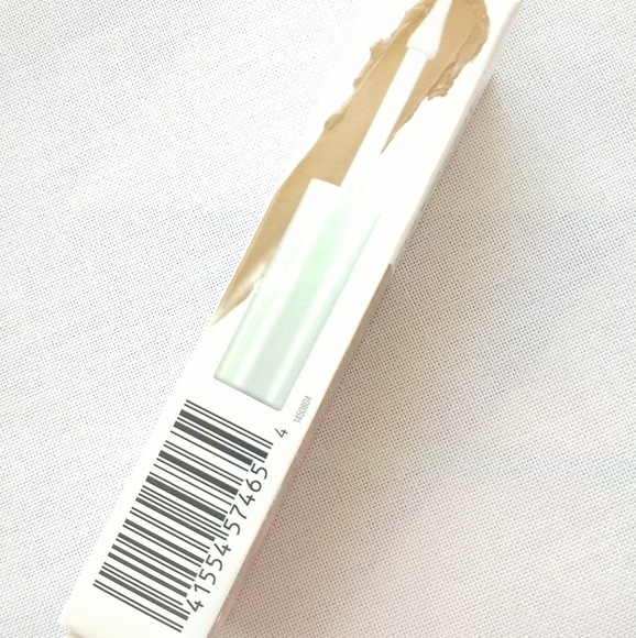 Maybelline SuperStay concealer - Picture 4 of 5